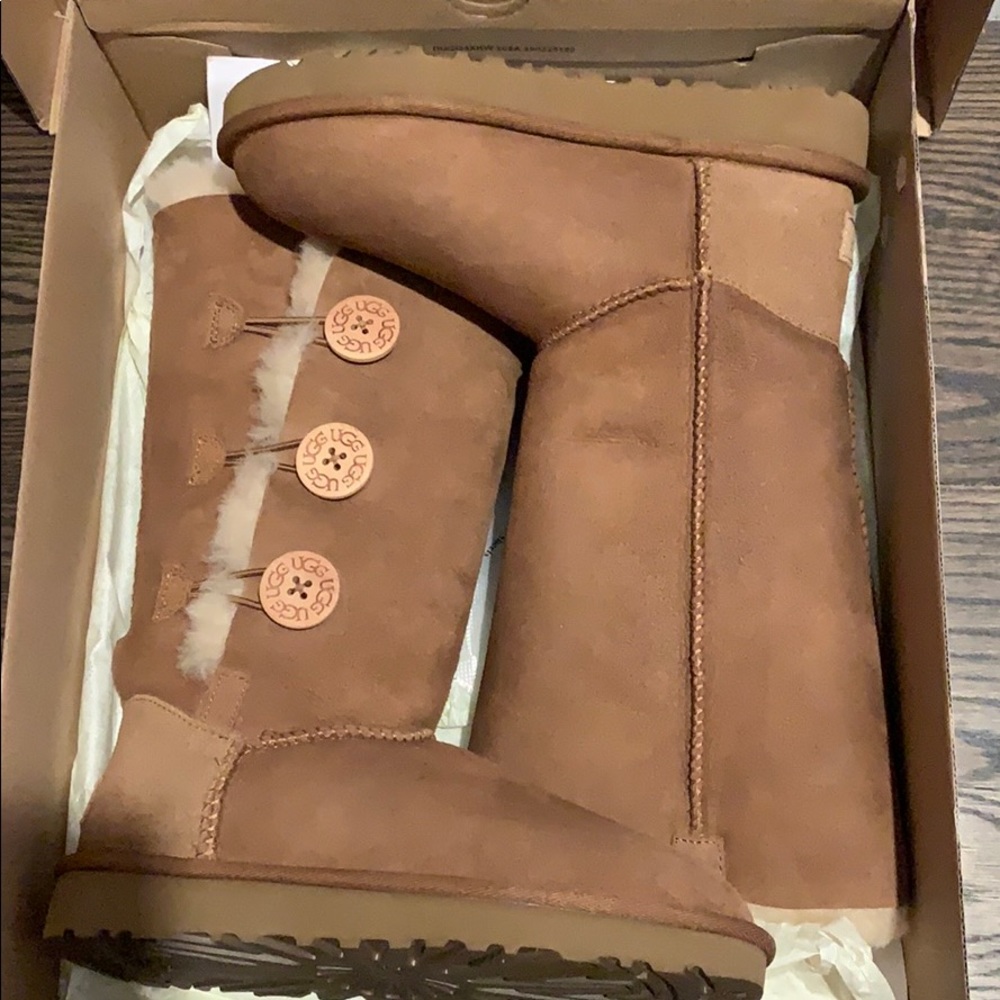 Ugg